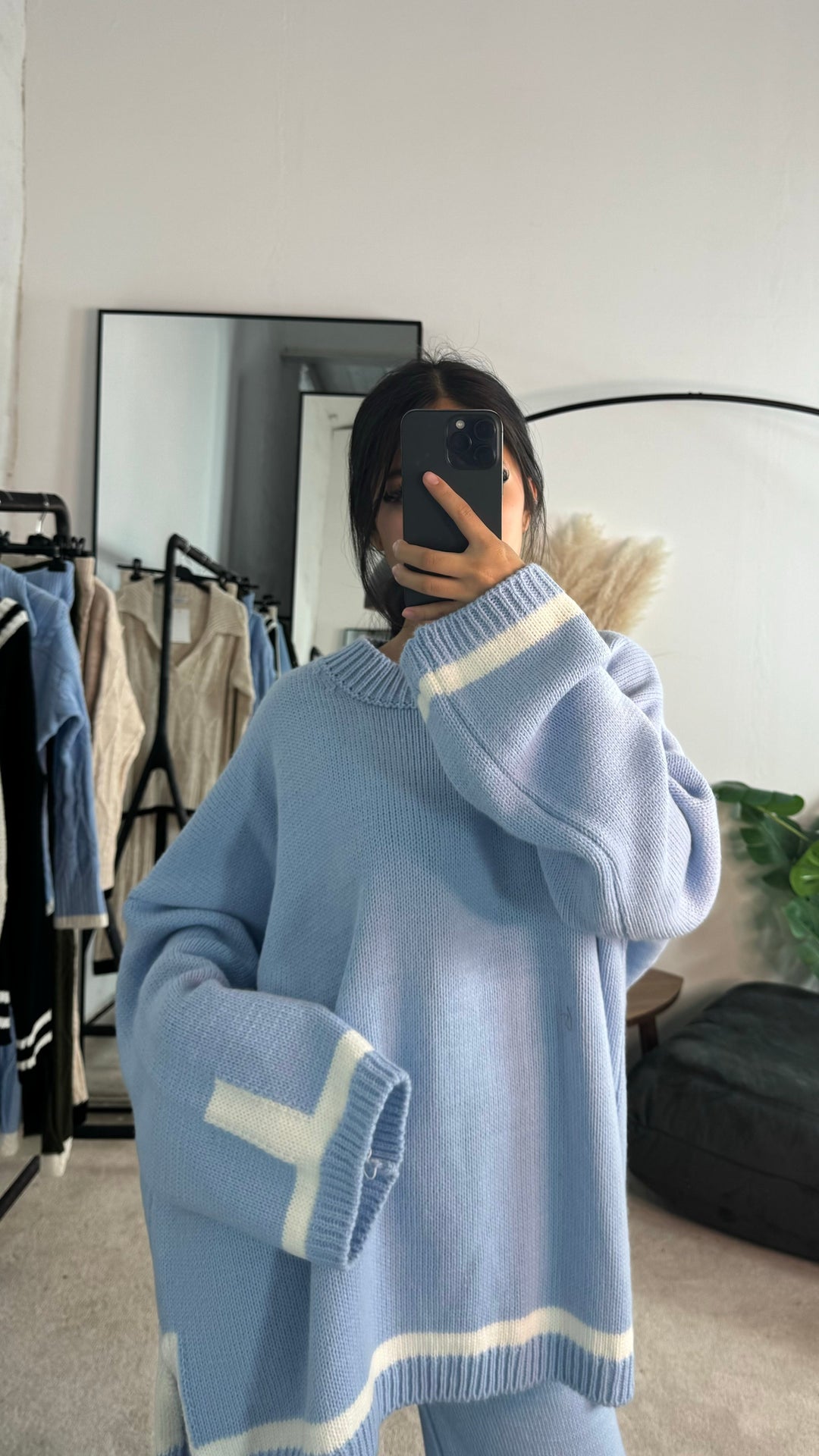 Noimie - Contrast Hem Lounge Set